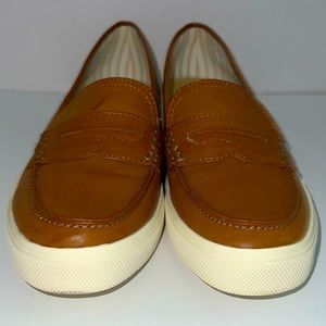 GH Bass & Co Women’s Slip On Leather Loafers Size 7